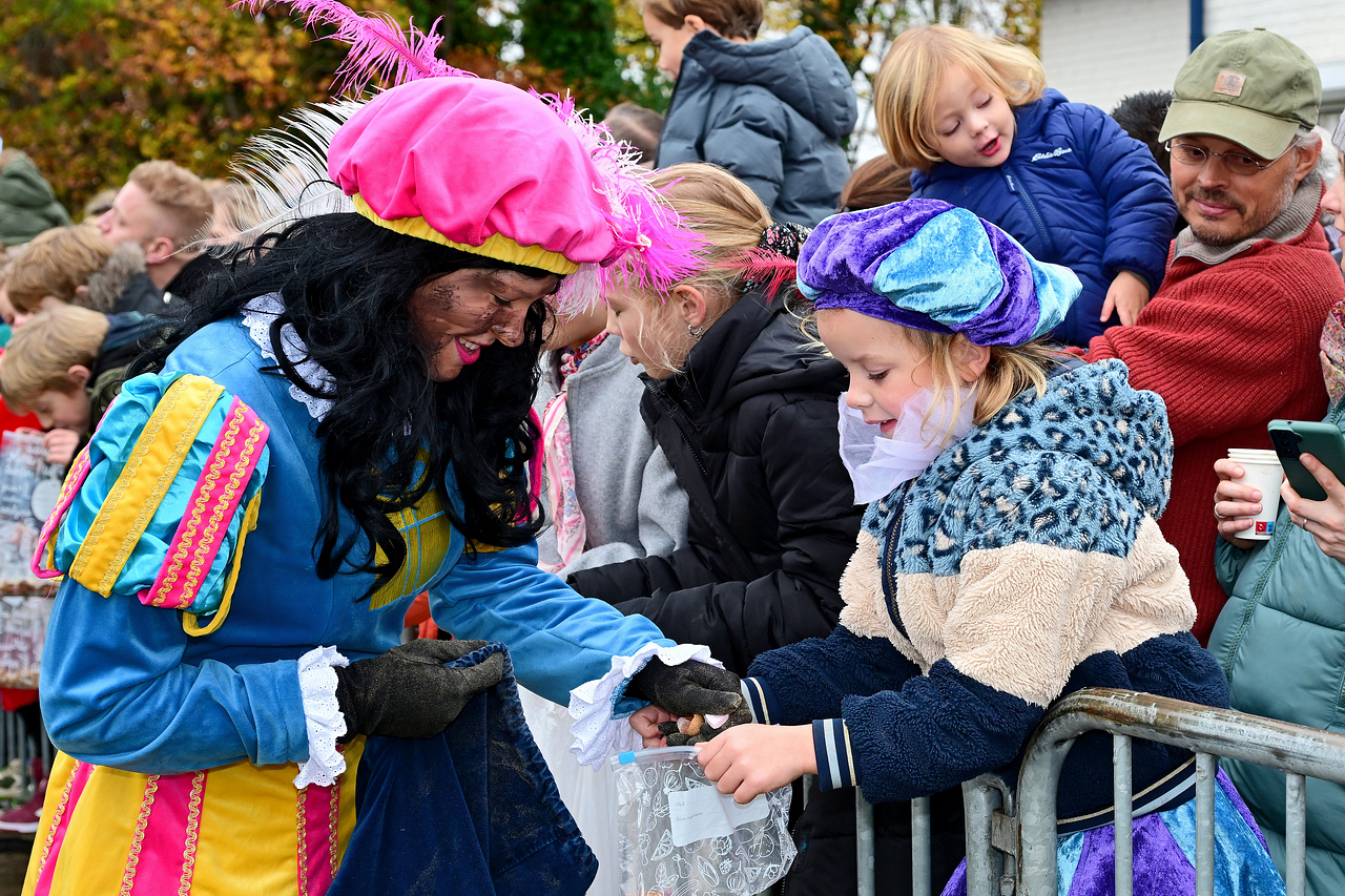 Intocht Sinterklaas Aarle-Rixtel, foto 28