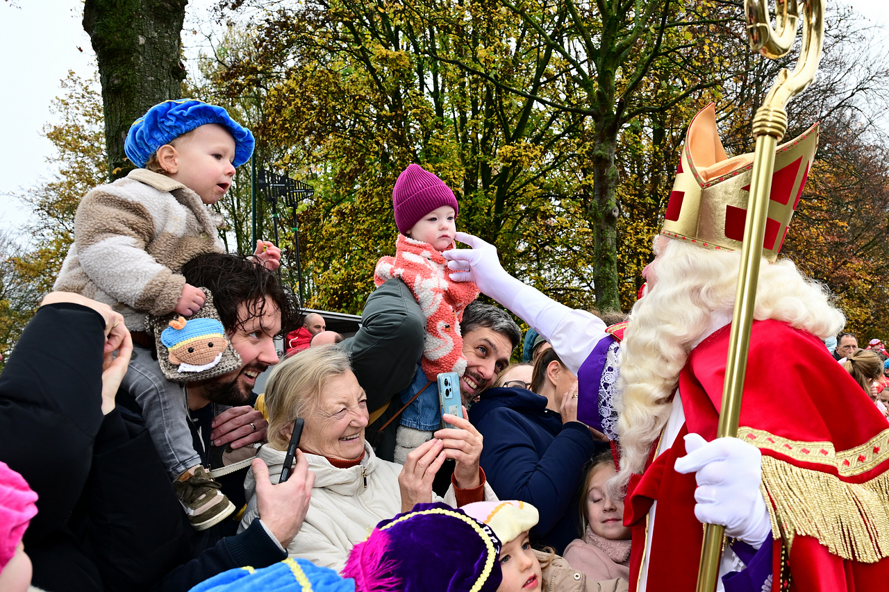 Intocht Sinterklaas Aarle-Rixtel, foto 32