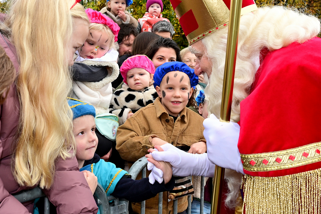 Intocht Sinterklaas Aarle-Rixtel, foto 33