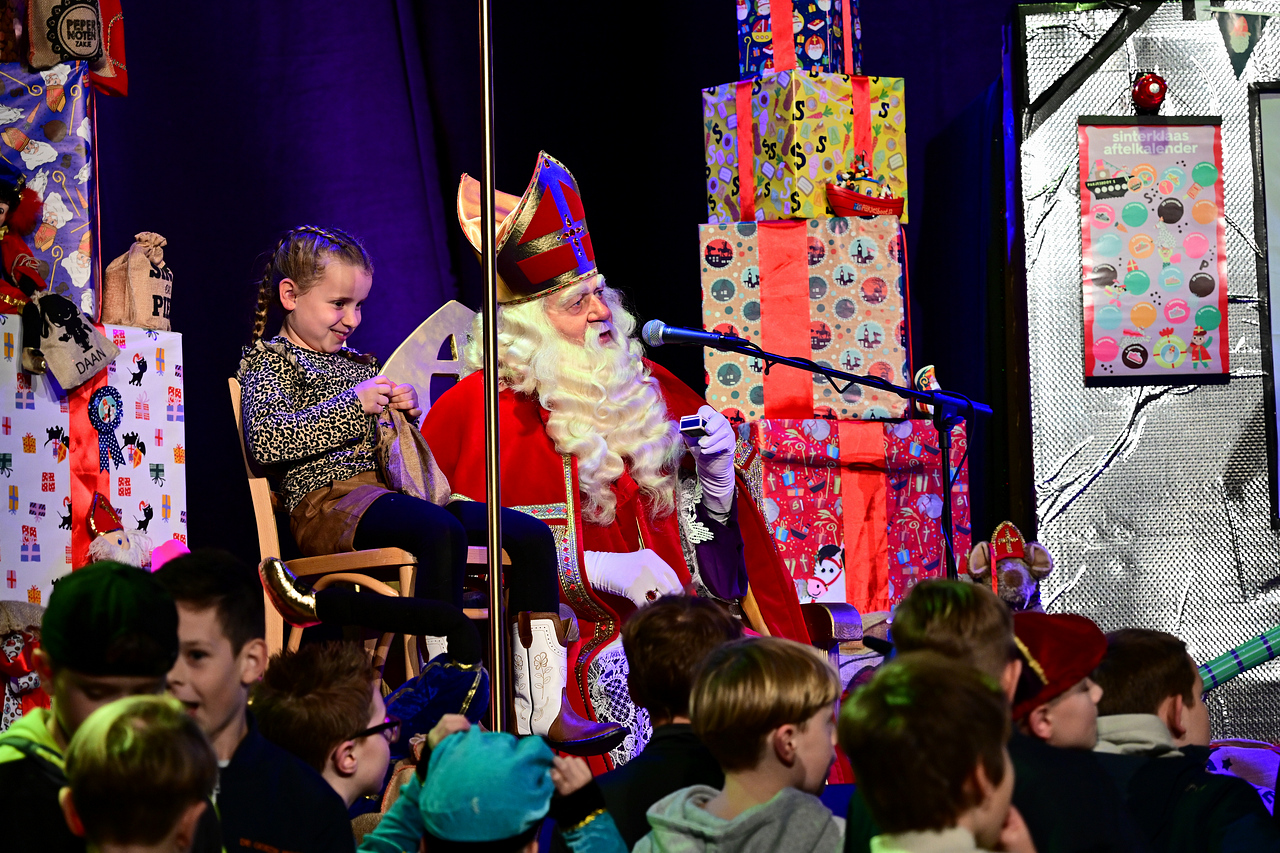 Intocht Sinterklaas Aarle-Rixtel, foto 49