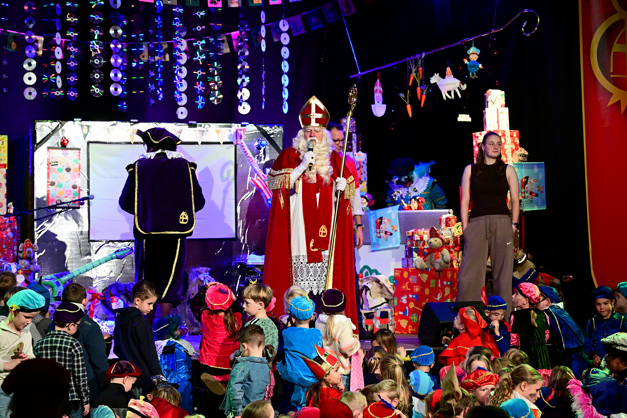 Intocht Sinterklaas Aarle-Rixtel, foto 54